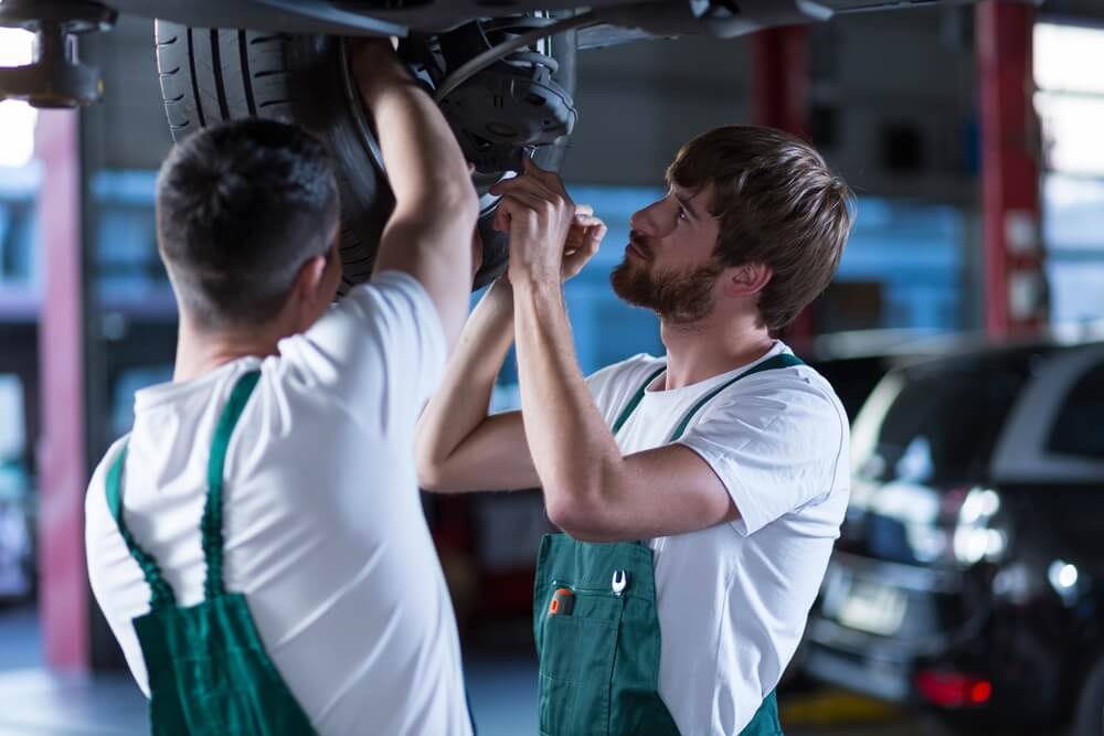 jeune-employes-salarie-travailleur-tms-prevention